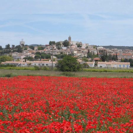 Place Du Chateau Pourrieres Esterno foto